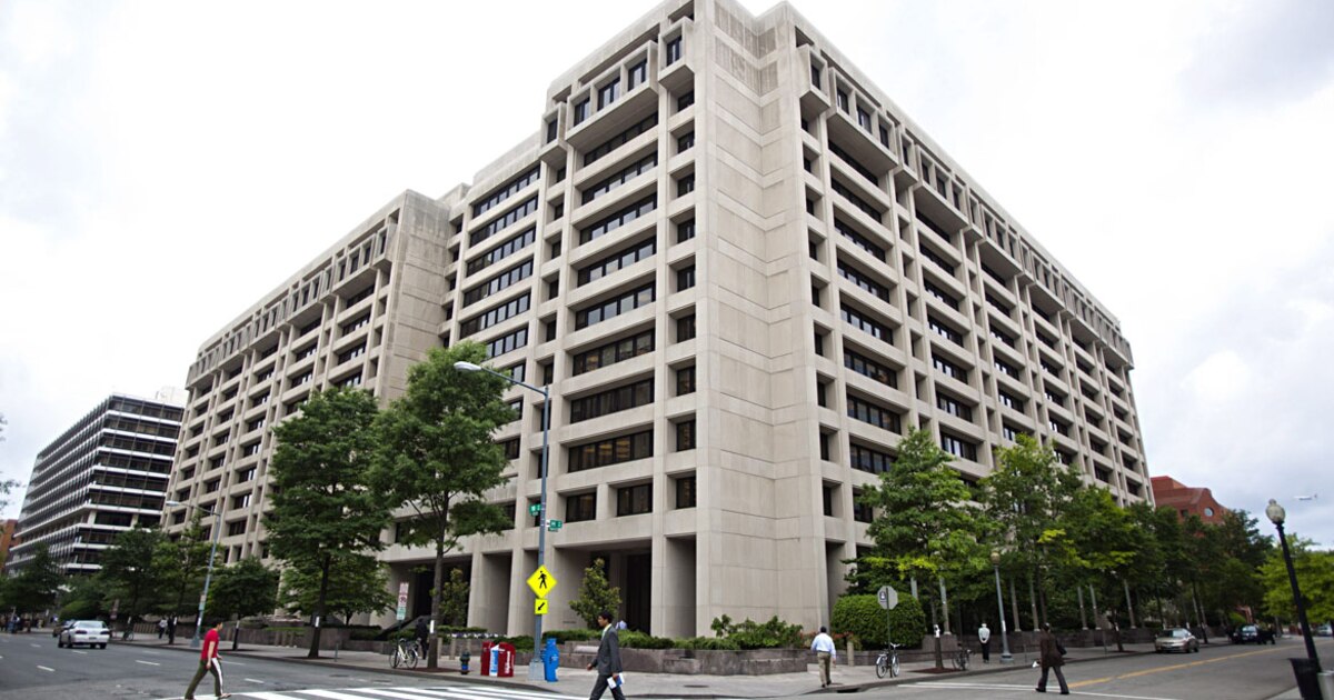 IMF Raises Pakistan Inflation Forecast to 9.9% for FY27, Keeps Growth at 3.5% 5 The International Monetary Fund headquarters building in Washington DC